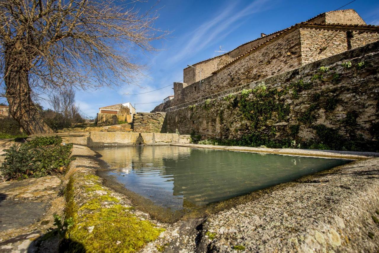 El Hogar Del Herrero Ahigal de los Aceiteros Extérieur photo